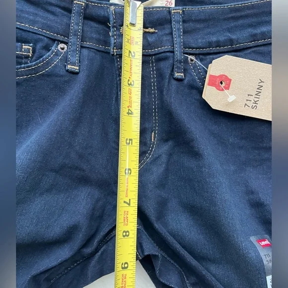 🆕Levi's 711 Skinny Mid Rise Women's Jeans Dark Wash Blue Size 2 Medium 26x30 - Picture 8 of 9